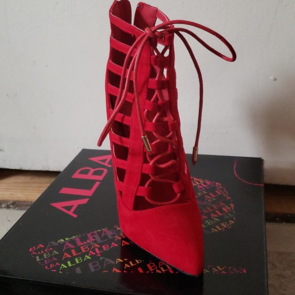 Shoes - Picture 2 of 2